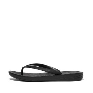 Black Men's FitFlop Iqushion Ergonomic Flip Flops | 681JOXGZC