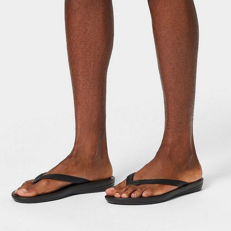 Black Men's FitFlop Iqushion Ergonomic Flip Flops | 681JOXGZC