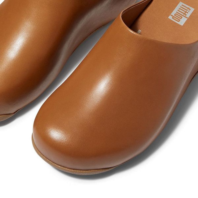 Light Brown Women's FitFlop Shuv Leather Clogs | 640UBNHXW