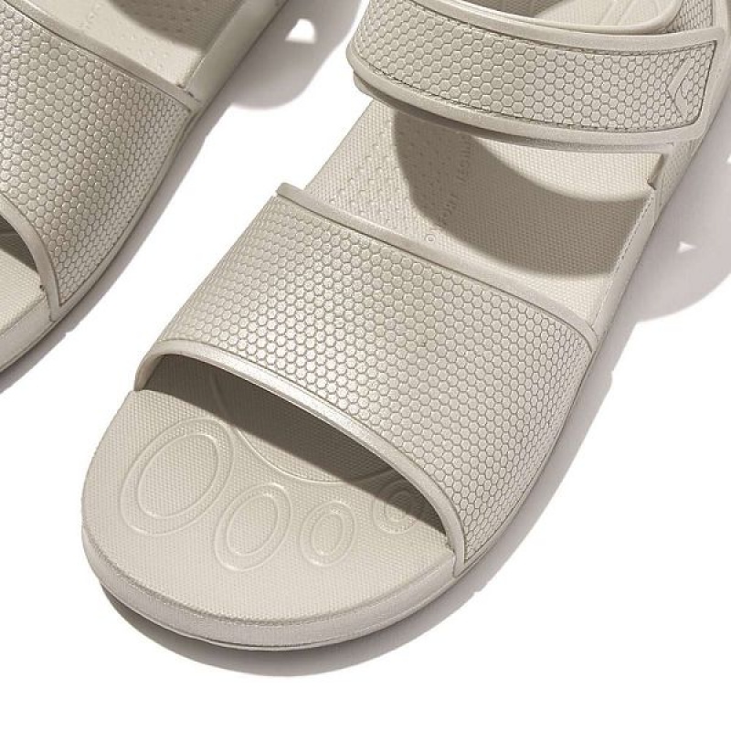 Silver Kids' FitFlop Iqushion Junior Shimmer Ergonomic Back-Strap Sandals | 976SNYHIJ